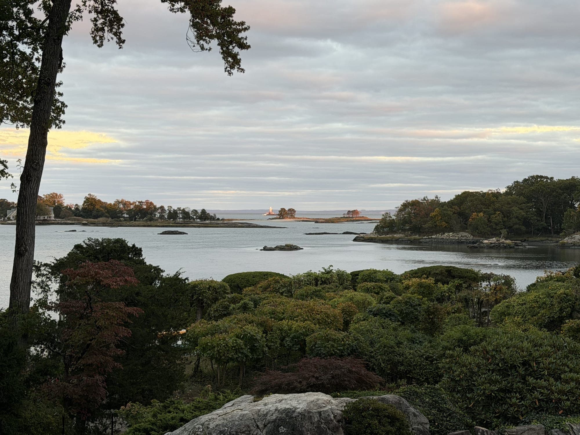 Salem Straits neighborhood photo